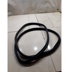 Уплотнитель багажника