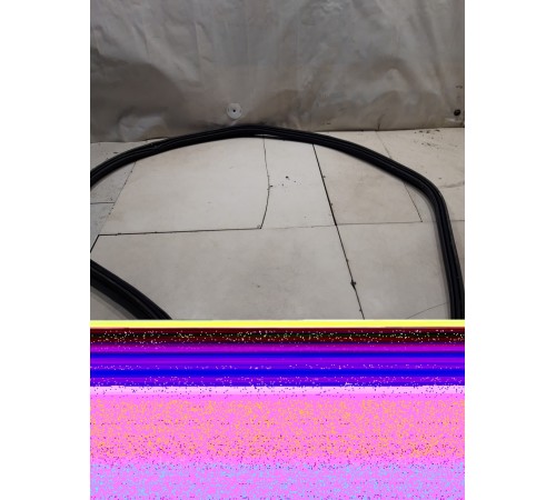 Уплотнитель багажника