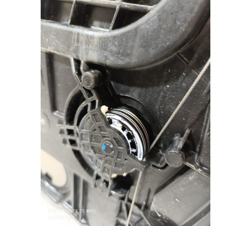 Стеклоподъемник задний левый