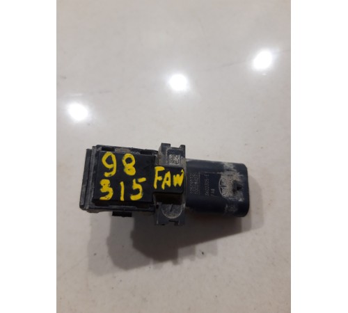 Датчик на усилитель тормозов