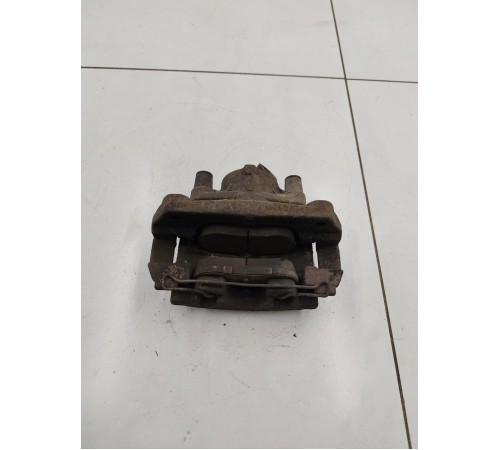 Суппорт передний правый