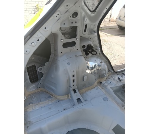 Крыло заднее левое