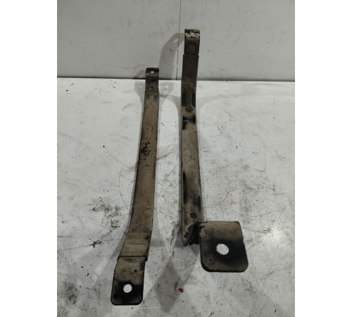 Комплект креплений топливного бака (2 шт.)