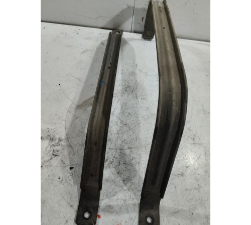 Комплект креплений топливного бака (2 шт.)