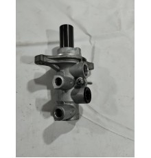 Главный тормозной цилиндр