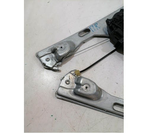 Стеклоподъёмник передний правый