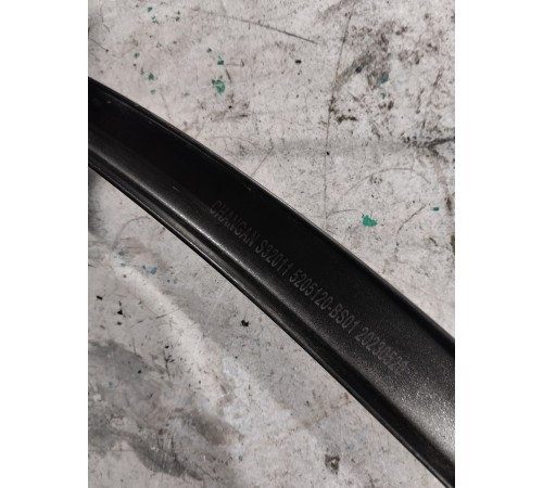 Поводок стеклоочистителя правый