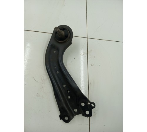 Рычаг задний левый 
