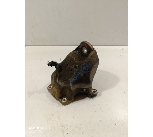 Кронштейн двигателя правый