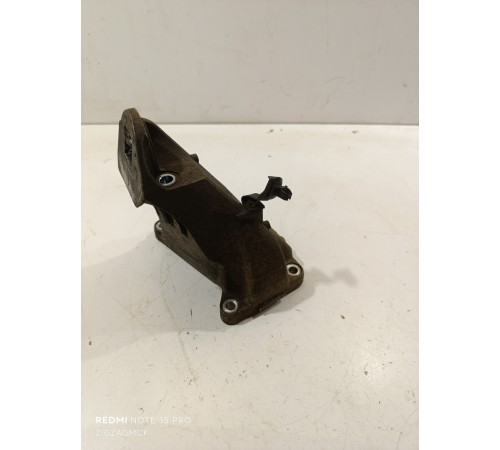 Кронштейн двигателя правый
