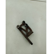 Кронштейн двигателя