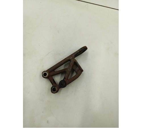 Кронштейн двигателя