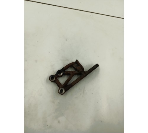 Кронштейн двигателя