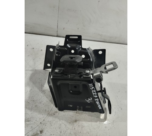 Кронштейн (крепление) амортизатора задний левый