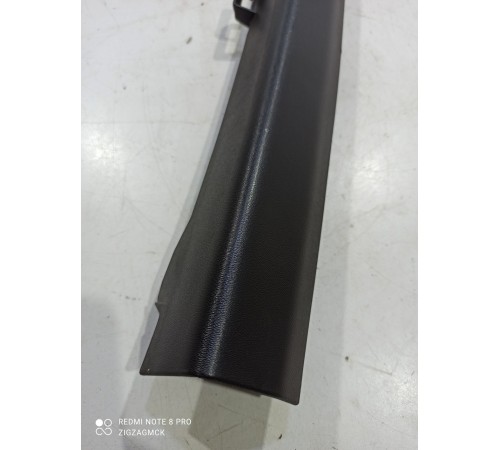 Обшивка задней стойки (левая)