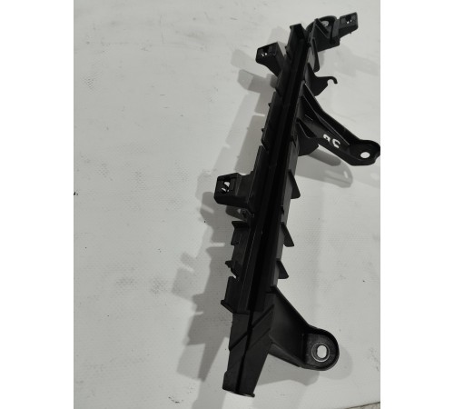 Направляющая стекла (задняя левая)