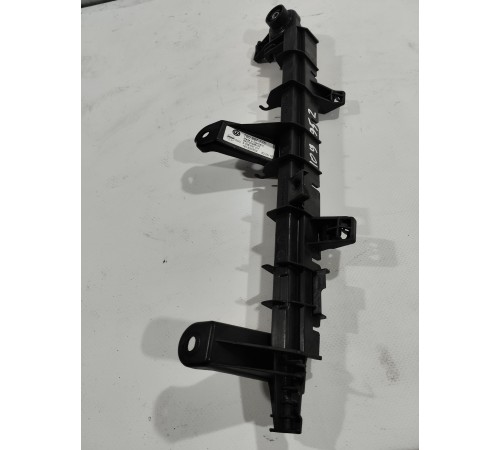 Направляющая стекла (задняя левая)