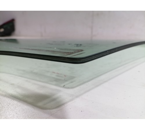 Стекло переднее левое триплекс