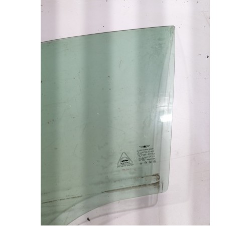 Стекло переднее левое триплекс