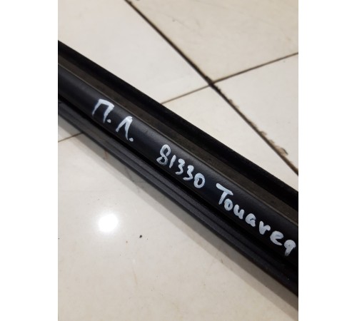 Уплотнитель стекла(передний левый)