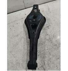 Рычаг задний правый нижний