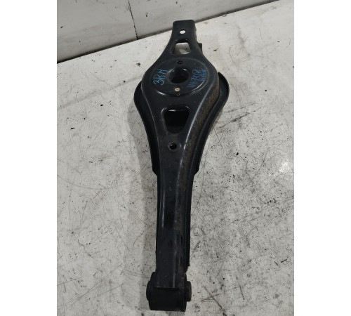 Рычаг задний правый нижний