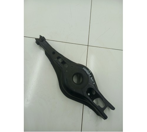 Рычаг задний правый