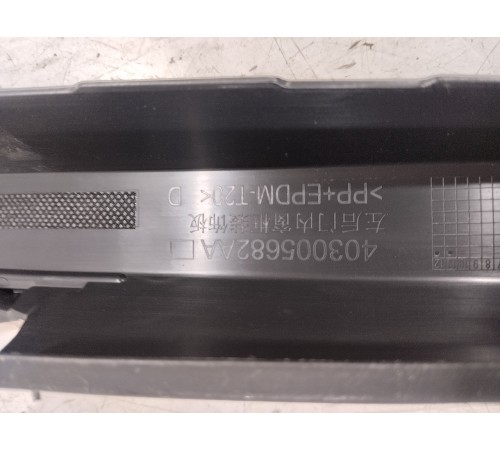 Накладка рамки стекла задняя левая