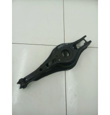 Рычаг задний правый