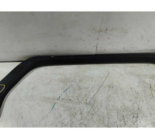 Накладка рамки стекла задняя левая