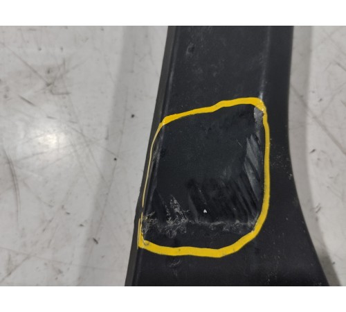 Накладка рамки стекла задняя левая