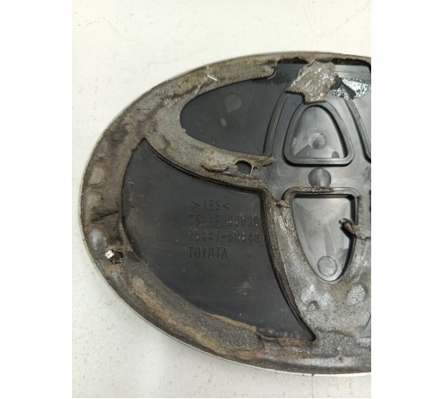 Эмблема задняя