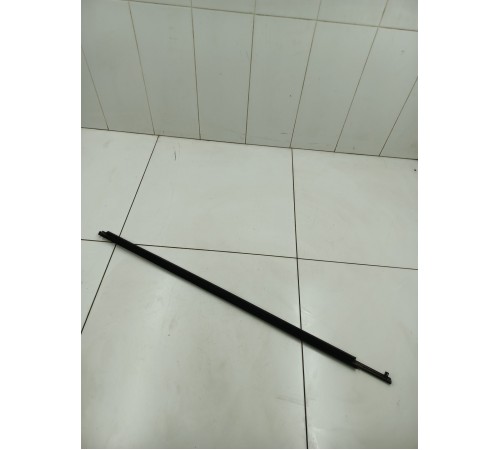 Молдинг двери передний левый