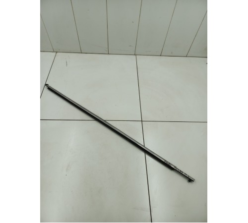 Молдинг двери передний левый