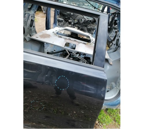 Дверь задняя правая