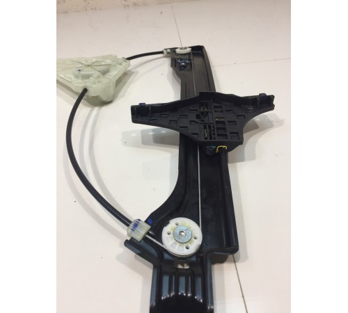 Стеклоподьемник электрический задний левый