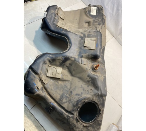 Бак топливный