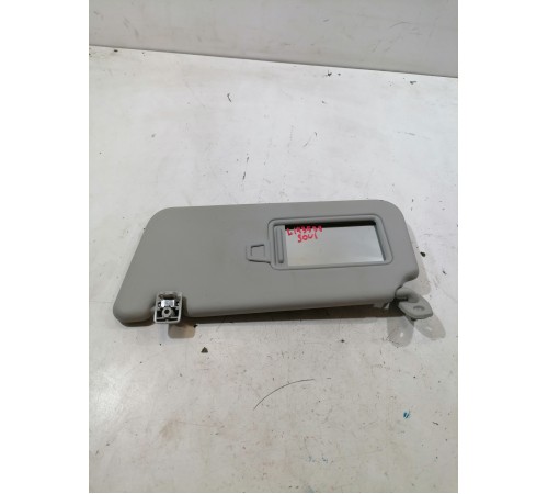 Козырек солнцезащитный левый