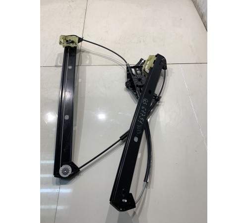 Стеклоподъёмник (передний, правый)