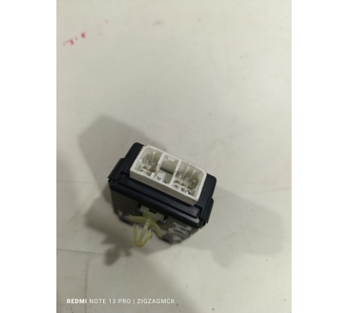 Блок подогрева заднего ряда сидений