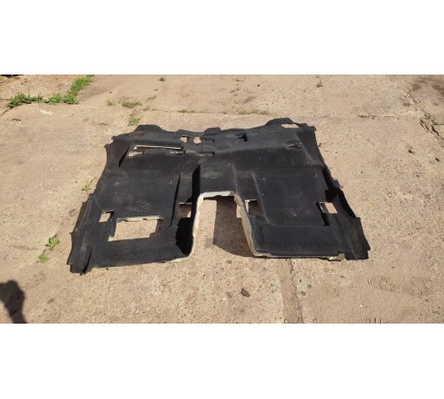 Обшивка пола (задняя)