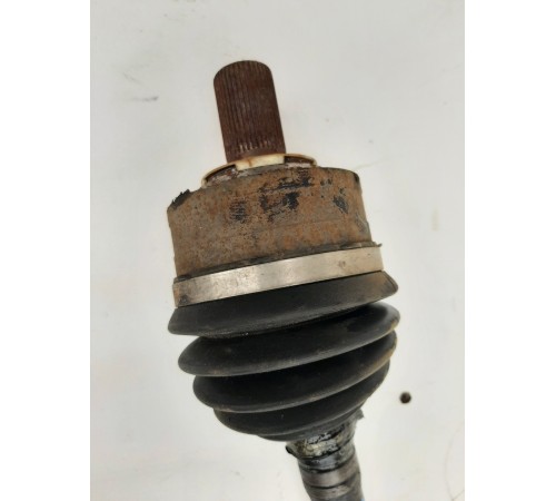 Привод(полуось) передний левый