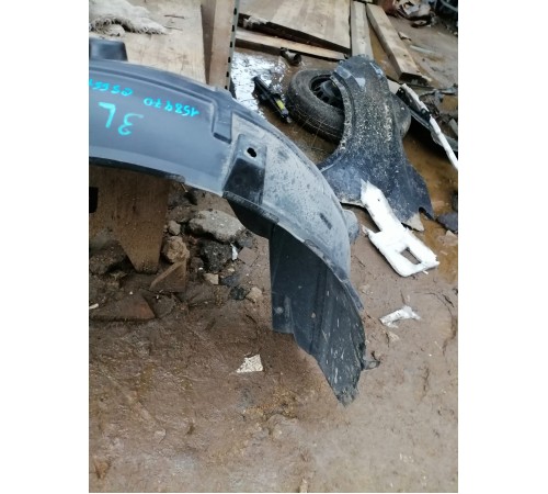 Локер (подкрылок) задний левый