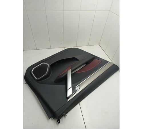 Обшивка двери передняя левая