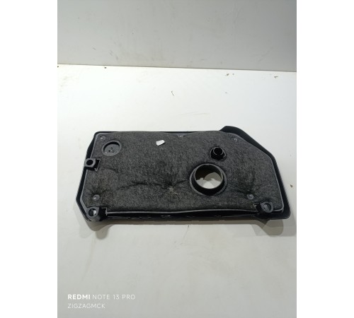 Декоративная крышка двигателя