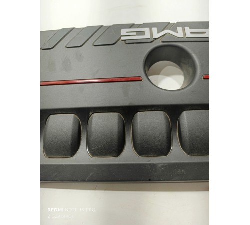 Декоративная крышка двигателя