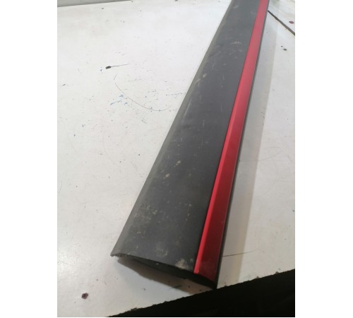 Накладка двери передняя левая нижняя