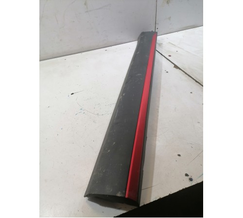 Накладка двери передняя левая нижняя