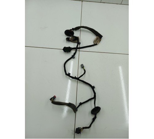 Электропроводка двери задняя правая