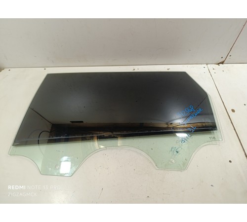 Стекло двери заднее левое